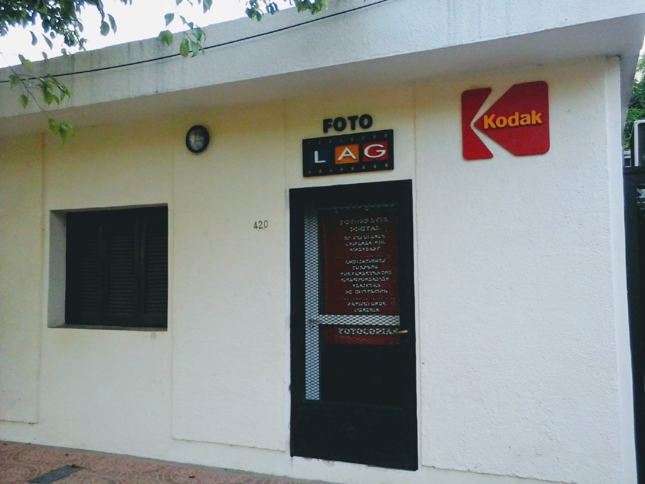 Fachada de FOTO LAG, laboratorio fotográfico en Resistencia, Chaco